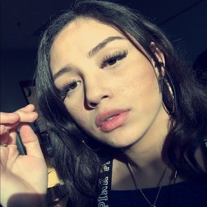 Meet your Posher, Ariel